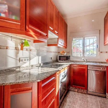 Lovely In Chiclana De La Fronter With Wifi Чиклана-де-ла-Фронтера