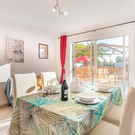 Lovely In Chiclana De La Fronter With Wifi Чиклана-де-ла-Фронтера
